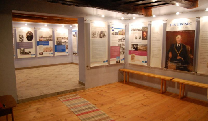 4. fotografia fotogalérie Pamätná izba Jura Hronca